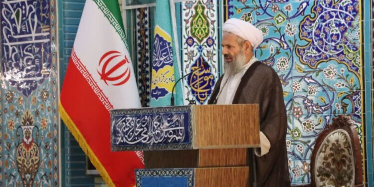 امام جمعه مراغه: قدرت بازدارندگی اصل مهم مقابله با تحریم‌ها است + فیلم