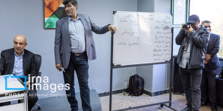 برگزیدگان هفتمین دوره انتخابات انجمن صنفی روزنامه‌نگاران آذربایجان‌شرقی مشخص شدند+فیلم 