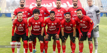 دیدار تیم‌های تراکتور و ملوان به تعویق افتاد