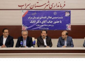 وزیر صمت: شرایط کشور در حوزه تجارت رو به بهبود است/ تراز تجاری غیرنفتی مثبت شد