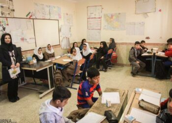 کمبودهای نظام آموزشی و پیامدهای حقوقی و اجتماعی آن