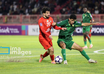 بیم و امیدها در مورد چمن هیبریدی ورزشگاه یادگار امام تبریز