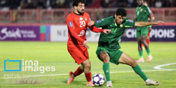 بیم و امیدها در مورد چمن هیبریدی ورزشگاه یادگار امام تبریز