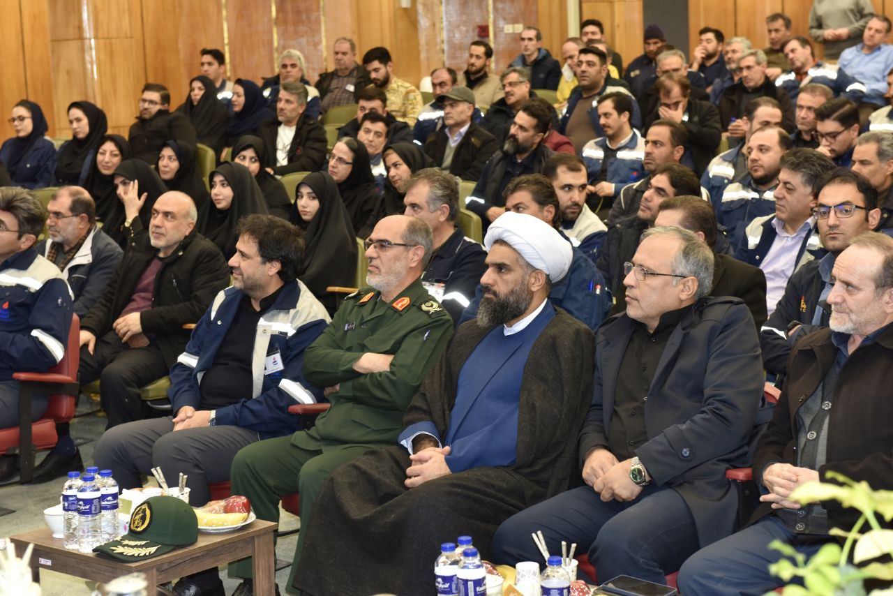 1767646973 524 تجدید میثاق با آرمان‌های شهدا در هفته بصیرت