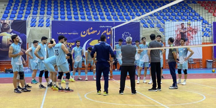 آخرین تمرین خانگی مس سونگون پیش از دیدار نیمه نهایی لیگ دسته یک والیبال + فیلم 1 آخرین تمرین خانگی مس سونگون پیش از دیدار نیمه نهایی لیگ دسته یک والیبال + فیلم
