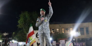سه محور احتمالی اقدام نظامی دشمن/ آماده مقابله با هرگونه تهاجم هستیم